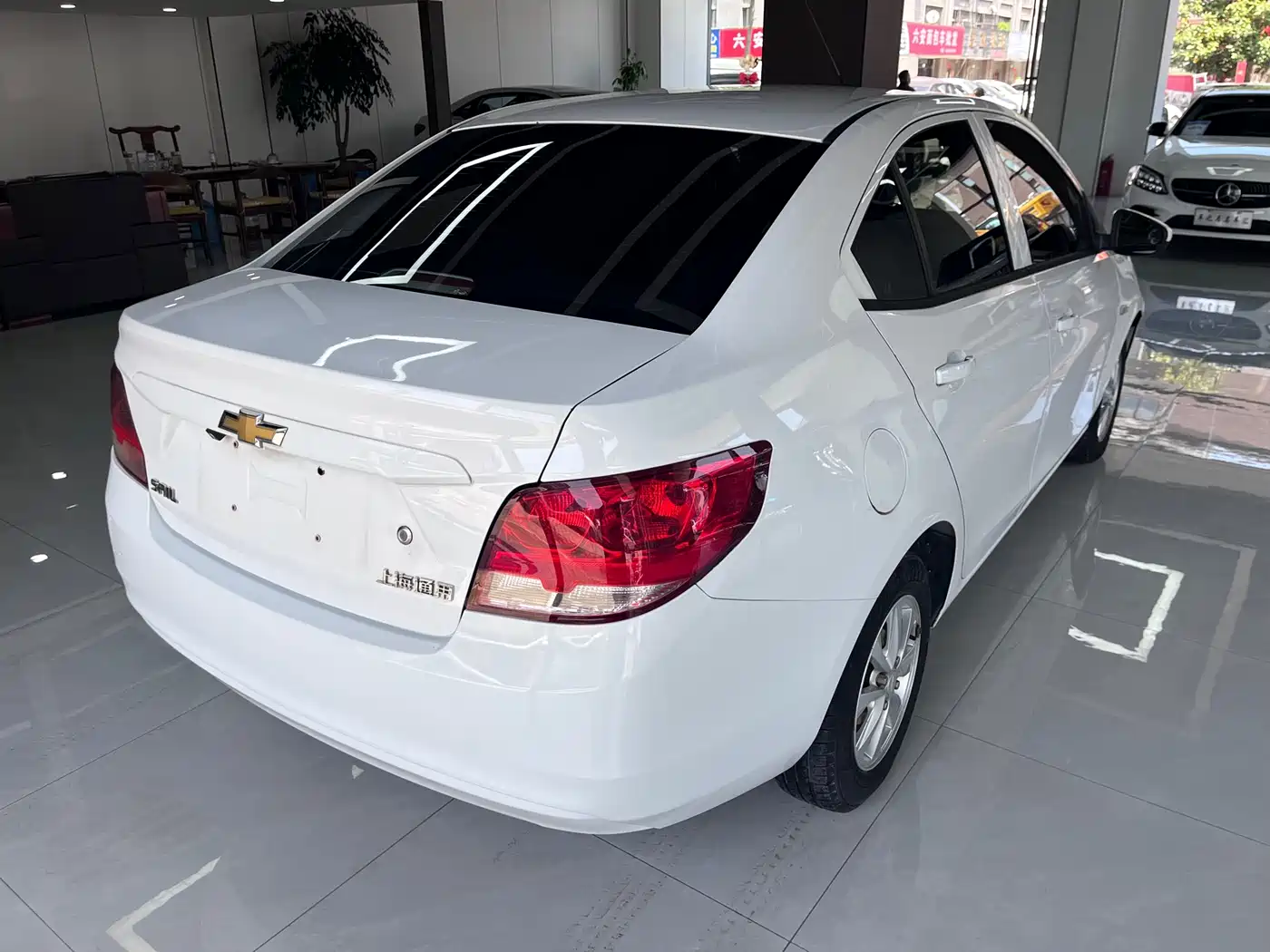 Chevrolet Sail 2015 Sail 3 1.3L Manual Ideal Edition фото 3