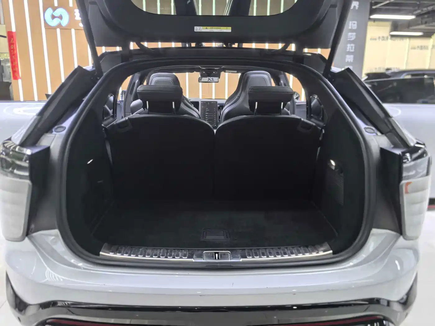 HiPhi X 2024 2021 Performance Edition 6-Seater