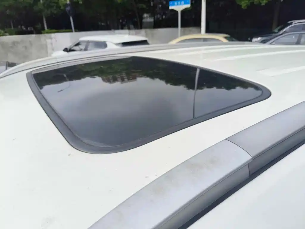 Фото 6 - Changan CS75