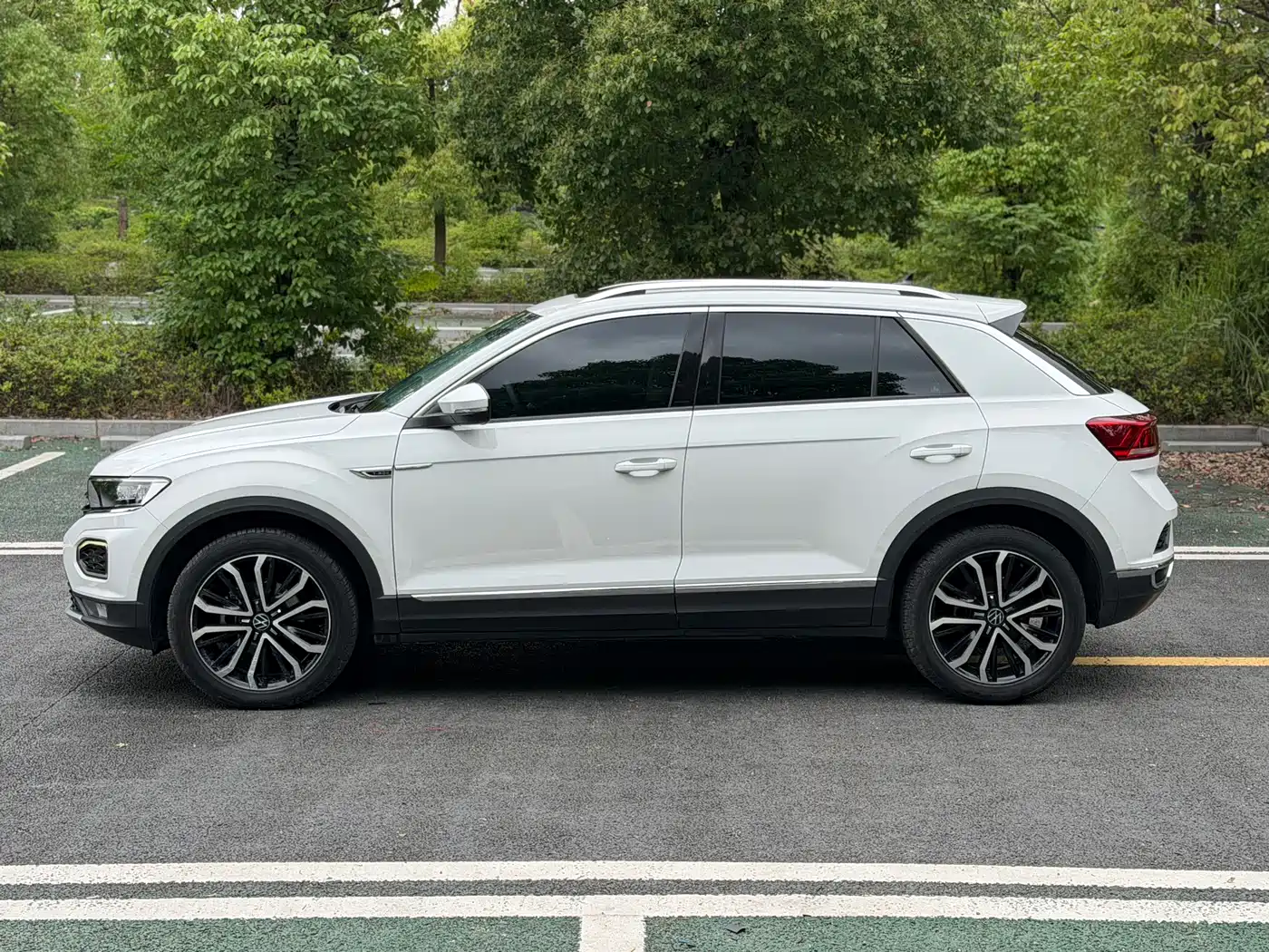 Volkswagen T-ROC 2022 280TSI DSG 2WD Comfort PLUS фото 3