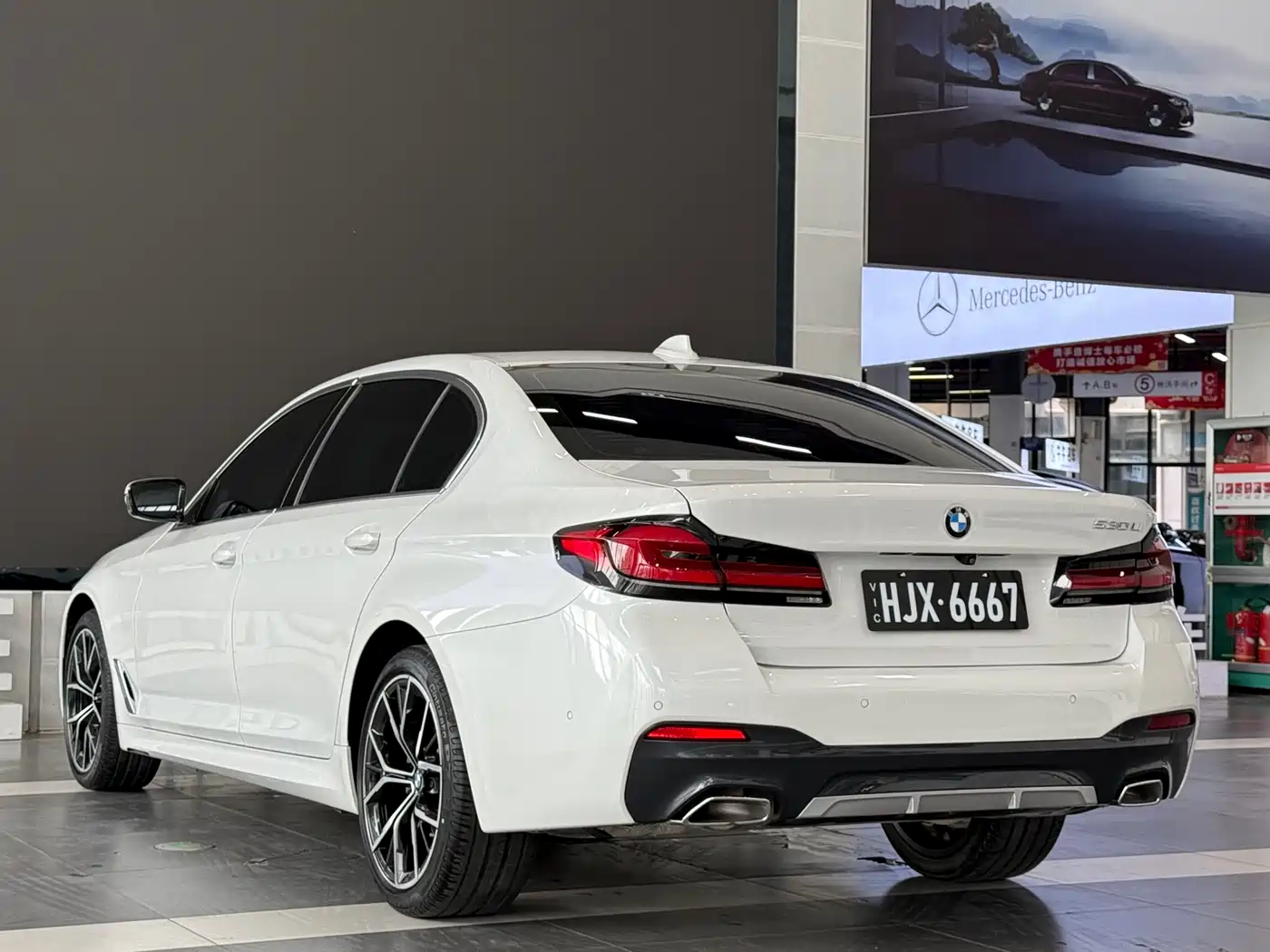 BMW 5 Series 2021 530Li Premium M Sport Package фото 7