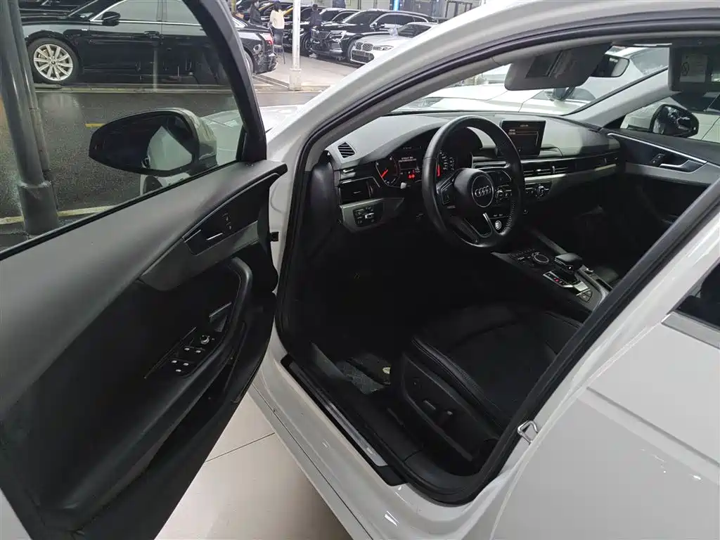 Audi A4L 2018 30th Anniversary 30 TFSI Progressive фото 16