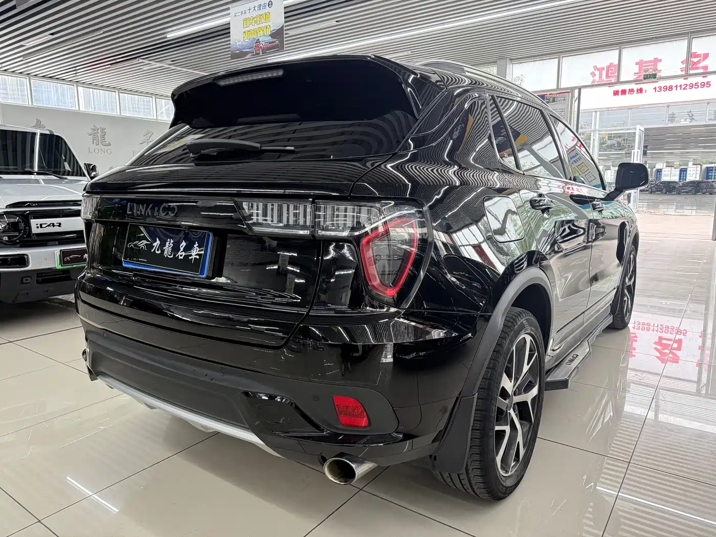 Lynk & Co 01 2017 2.0T AWD Pro фото 6