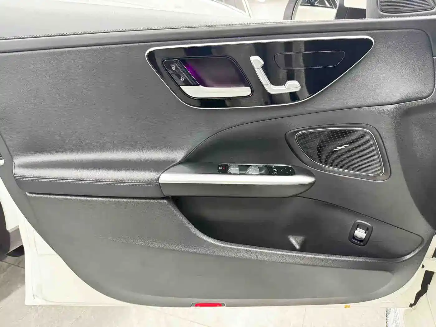 Mercedes-Benz C-Class 2022 C 200 L Sport Version фото 13