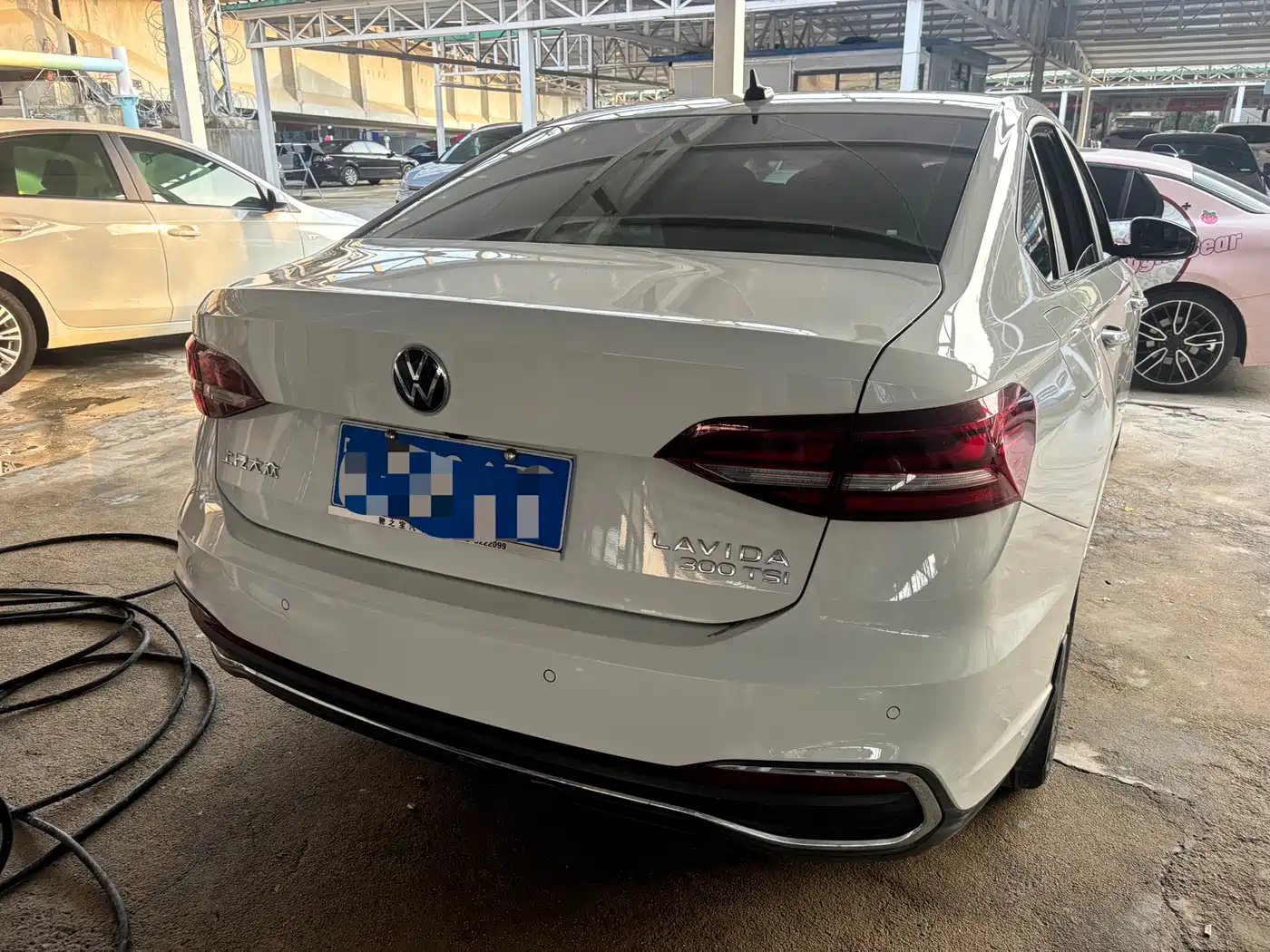 Volkswagen Lavida 2023 300TSI DSG Starlight Full Comfort Edition фото 15
