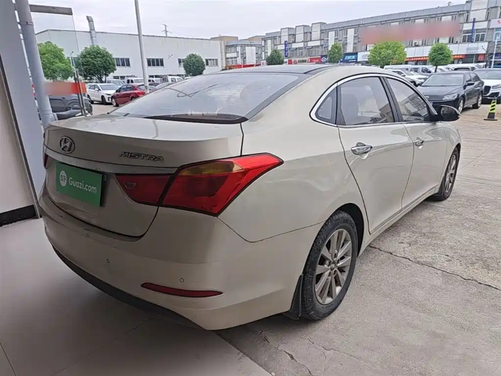 Hyundai Mistra 2014 1.8L Auto Smart GLS фото 7