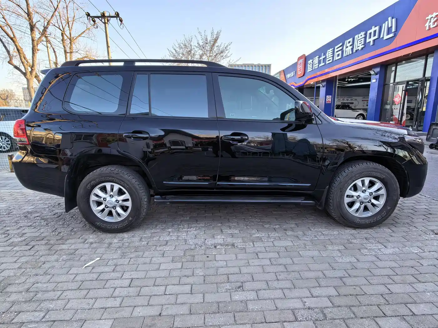 Toyota Land Cruiser 2010 Model 4.7L Automatic VX фото 26
