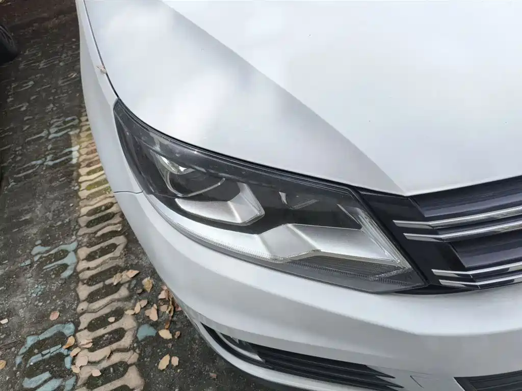 Volkswagen Tiguan 2015 1.8TSI Automatic 2WD Trendline фото 7