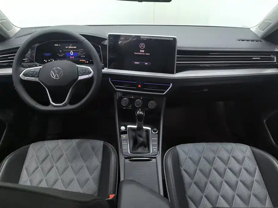 Volkswagen Sagitar 2023 300TSI DSG Surpassing Edition фото 12