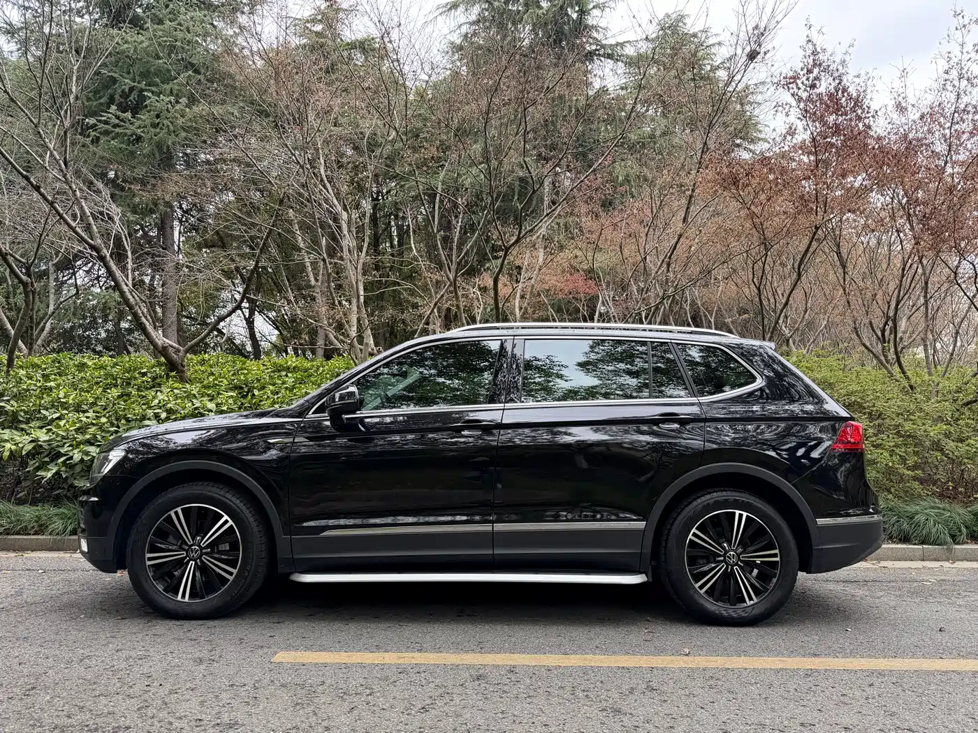 Volkswagen Tiguan L 2021 330TSI Automatic 2WD Smart фото 10