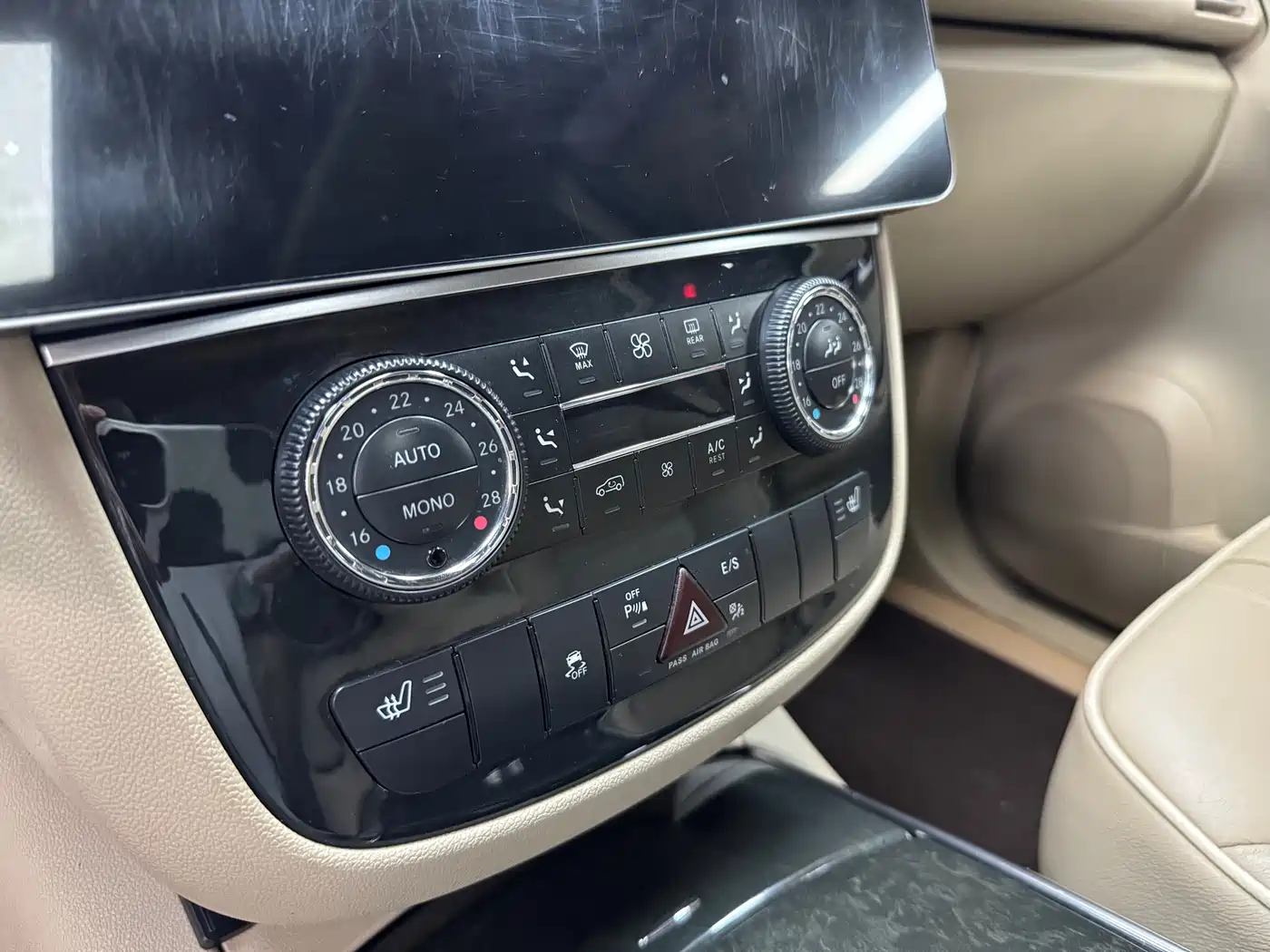 Mercedes-Benz R-Class 2015 R 400 4MATIC Business фото 18