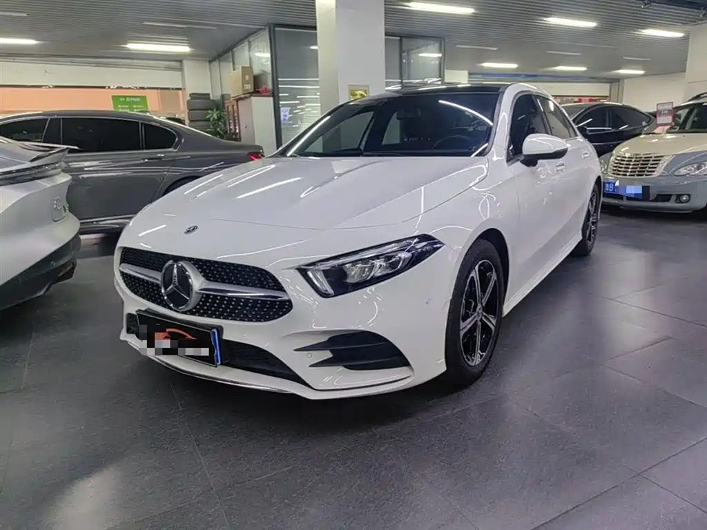 Mercedes-Benz A-Class 2022 Facelift II A 200 L Sport Sedan Fashion фото 2
