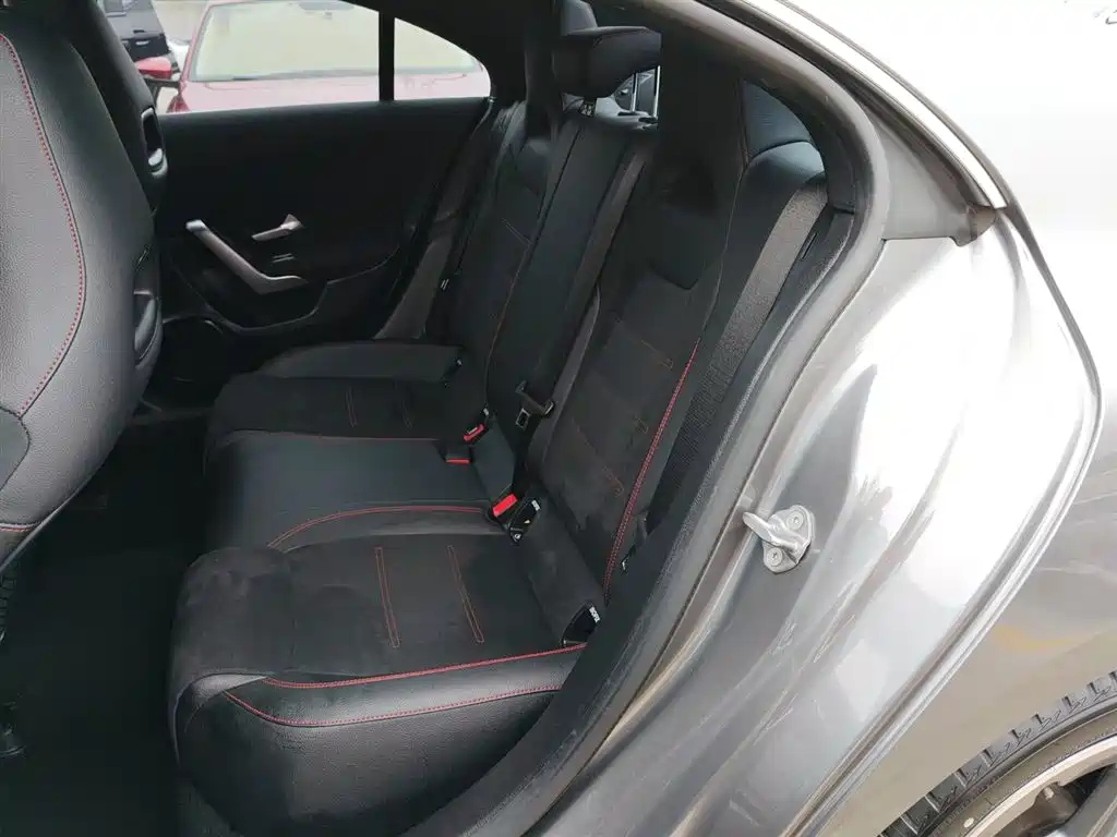 MERCEDES-BENZ CLA (IMPORT)