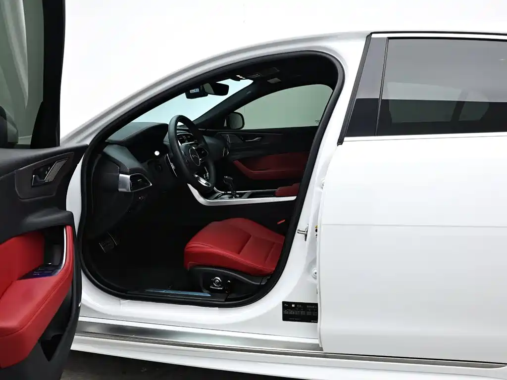 Jaguar XEL 2025 2024 Model 2.0T 250PS R-DYNAMIC S Progressive Sport Edition