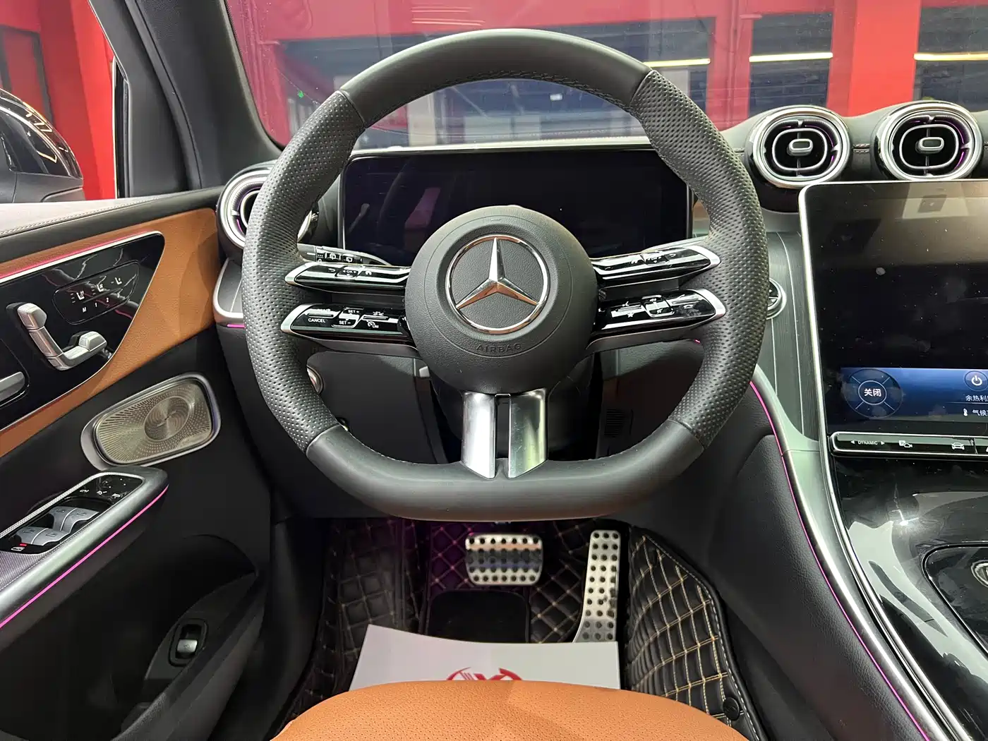 Mercedes-Benz GLC 2023 Facelift GLC 300 L 4MATIC Luxury 5-Seater фото 13