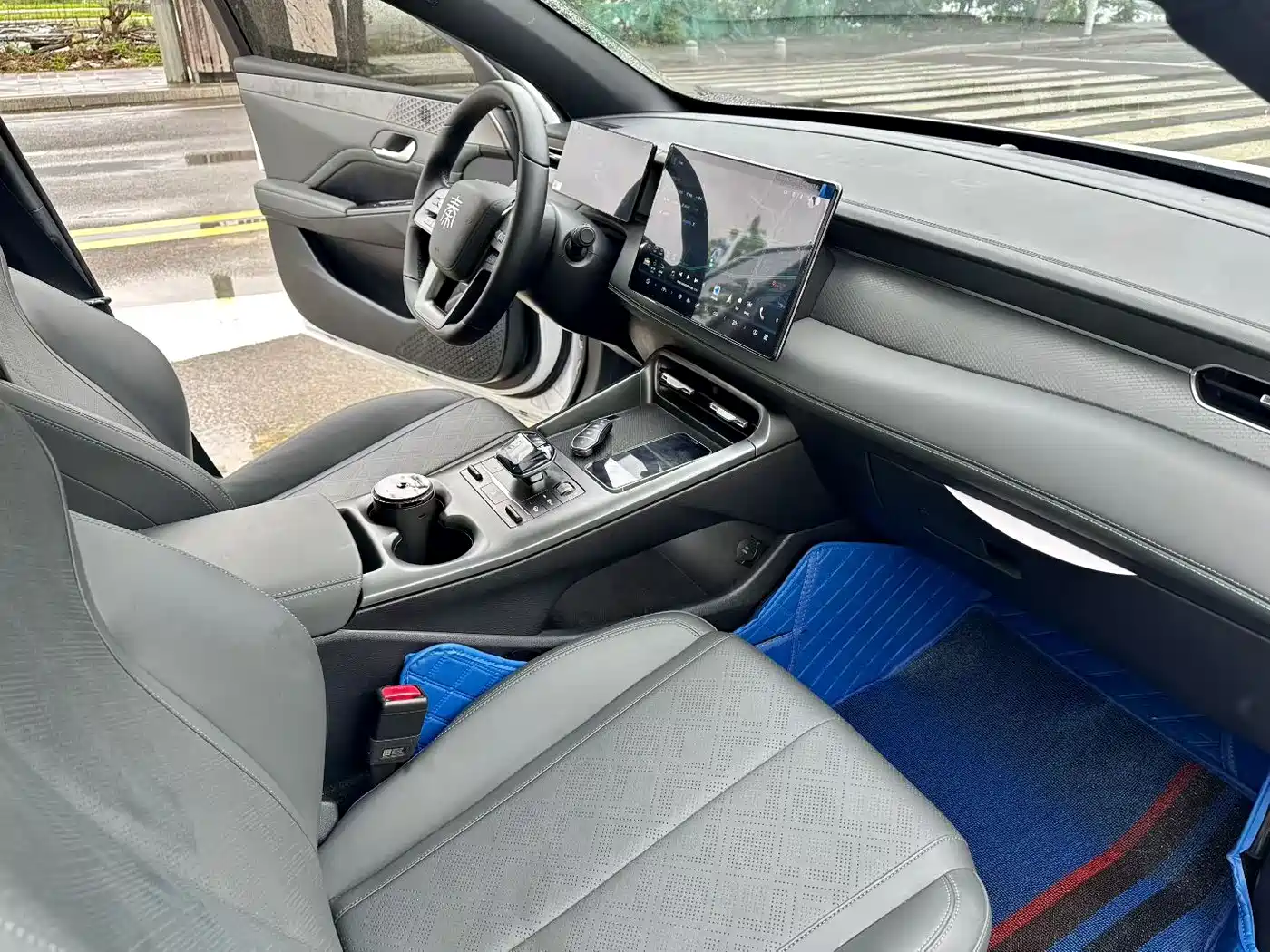BYD Qin PLUS 2025 DM-i Smart Drive Edition 55KM Surpassing Type фото 9