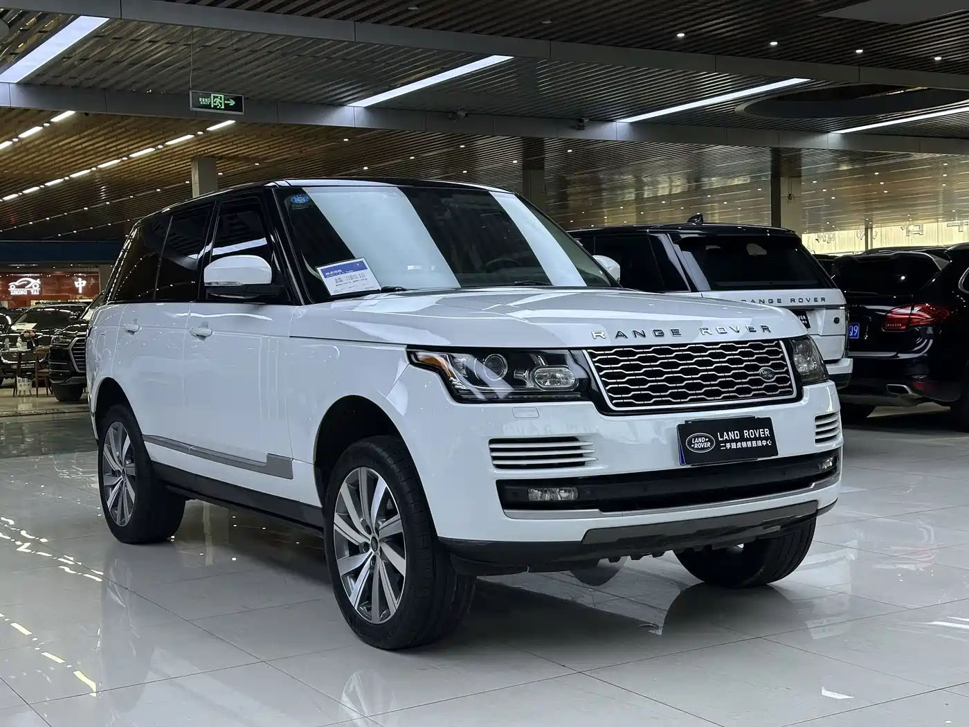 Land Rover Range Rover 2015 3.0 SC V6 Vogue фото 3