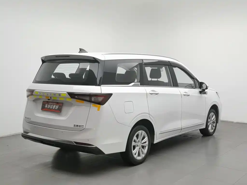 Wuling Motors Wuling Jiachen 2023 2022 1.5L Manual Light Comfort Edition