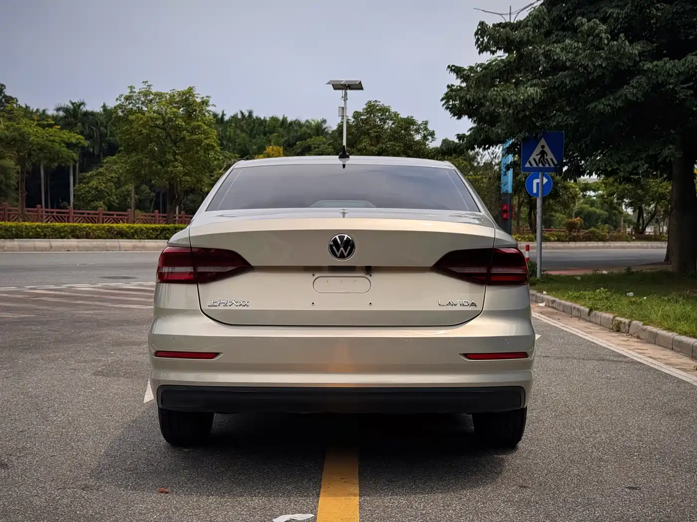 Volkswagen Lavida 2021 1.5L Automatic Trend Edition фото 20