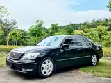 Фото 25 - Lexus LS