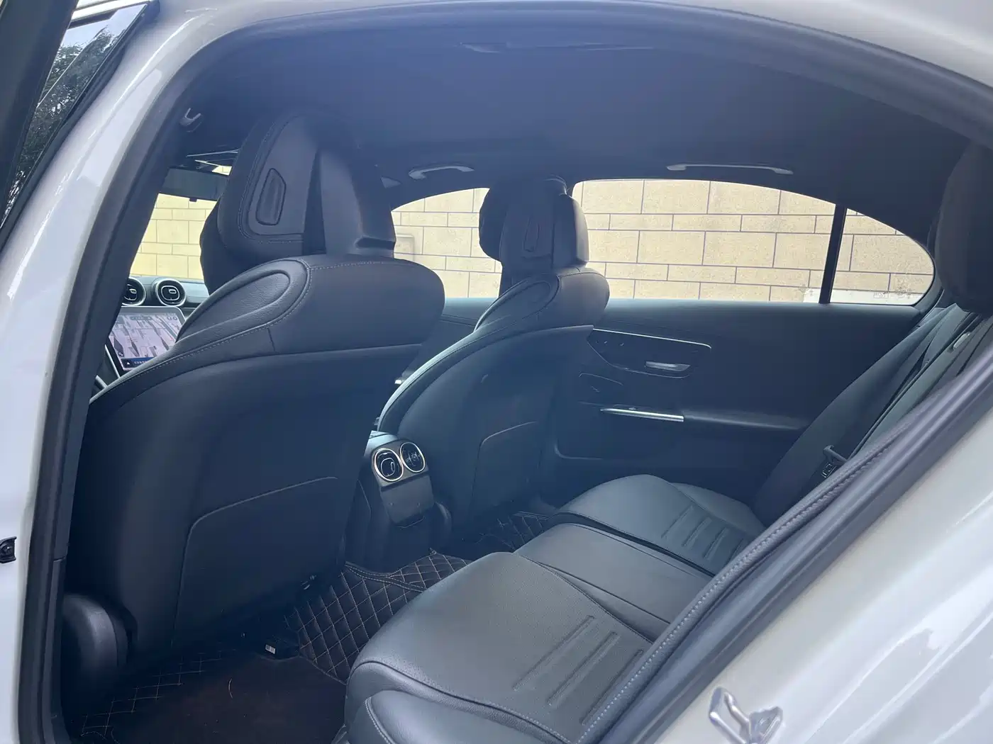 Mercedes-Benz C-Class 2023 C 200 L Sport фото 9