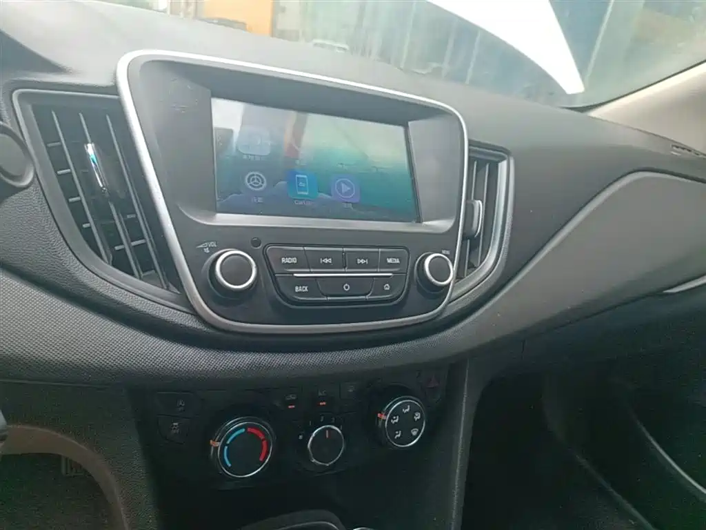 Chevrolet Cavalier 2016 1.5L Automatic Delight Edition фото 13