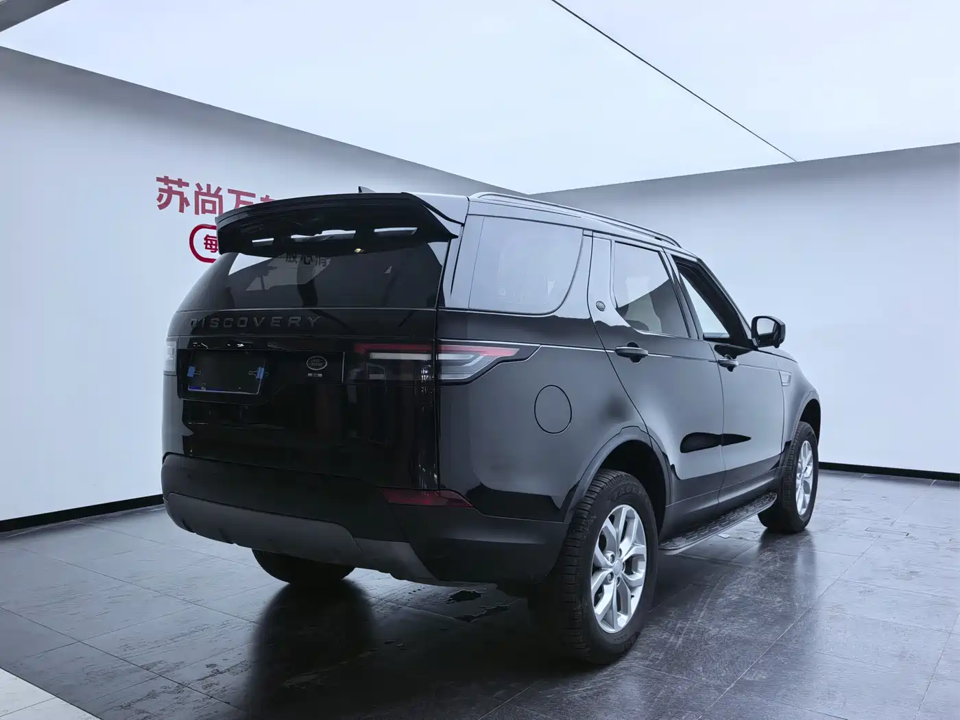 Land Rover Discovery 2018 3.0 SC V6 SE фото 4
