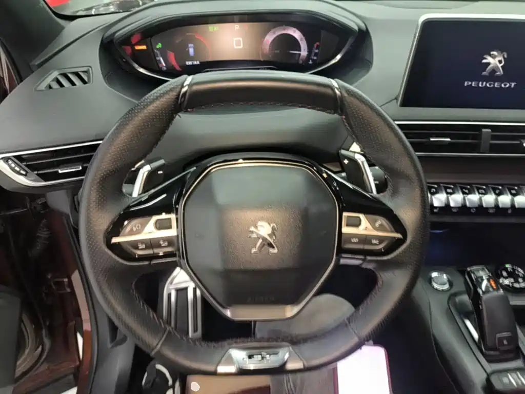 Фото 11 - Peugeot 4008