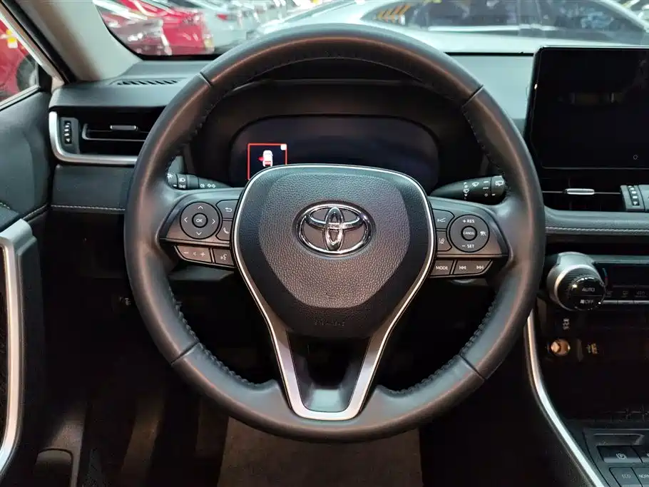 Toyota Wildlander 2023 2.0L CVT FWD Luxury PLUS фото 15