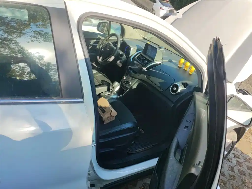 Chevrolet Trax 2014 1.4T Automatic 2WD Luxury фото 20