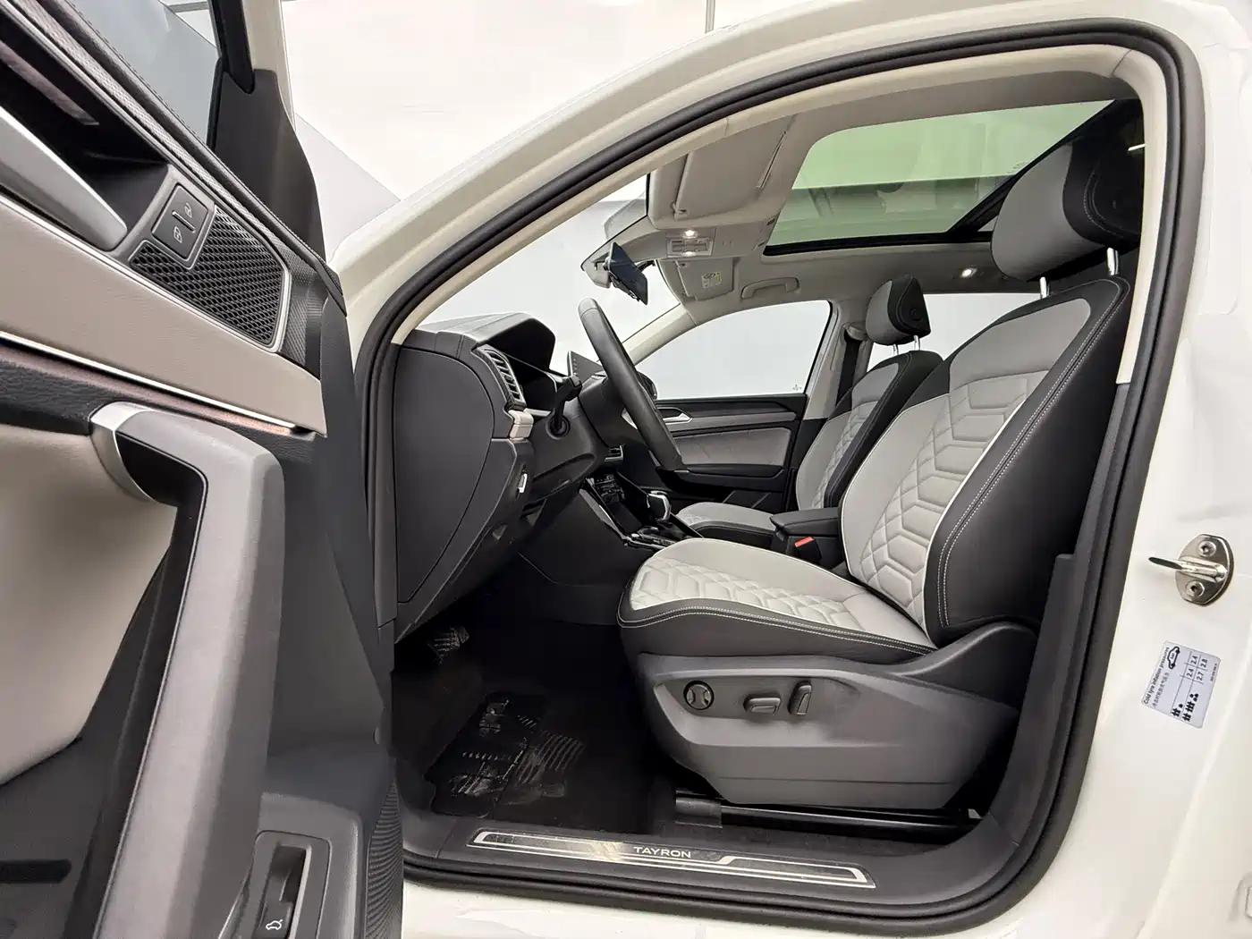 Volkswagen Tayron 2023 280TSI 2WD Luxury Plus Advanced Edition фото 20