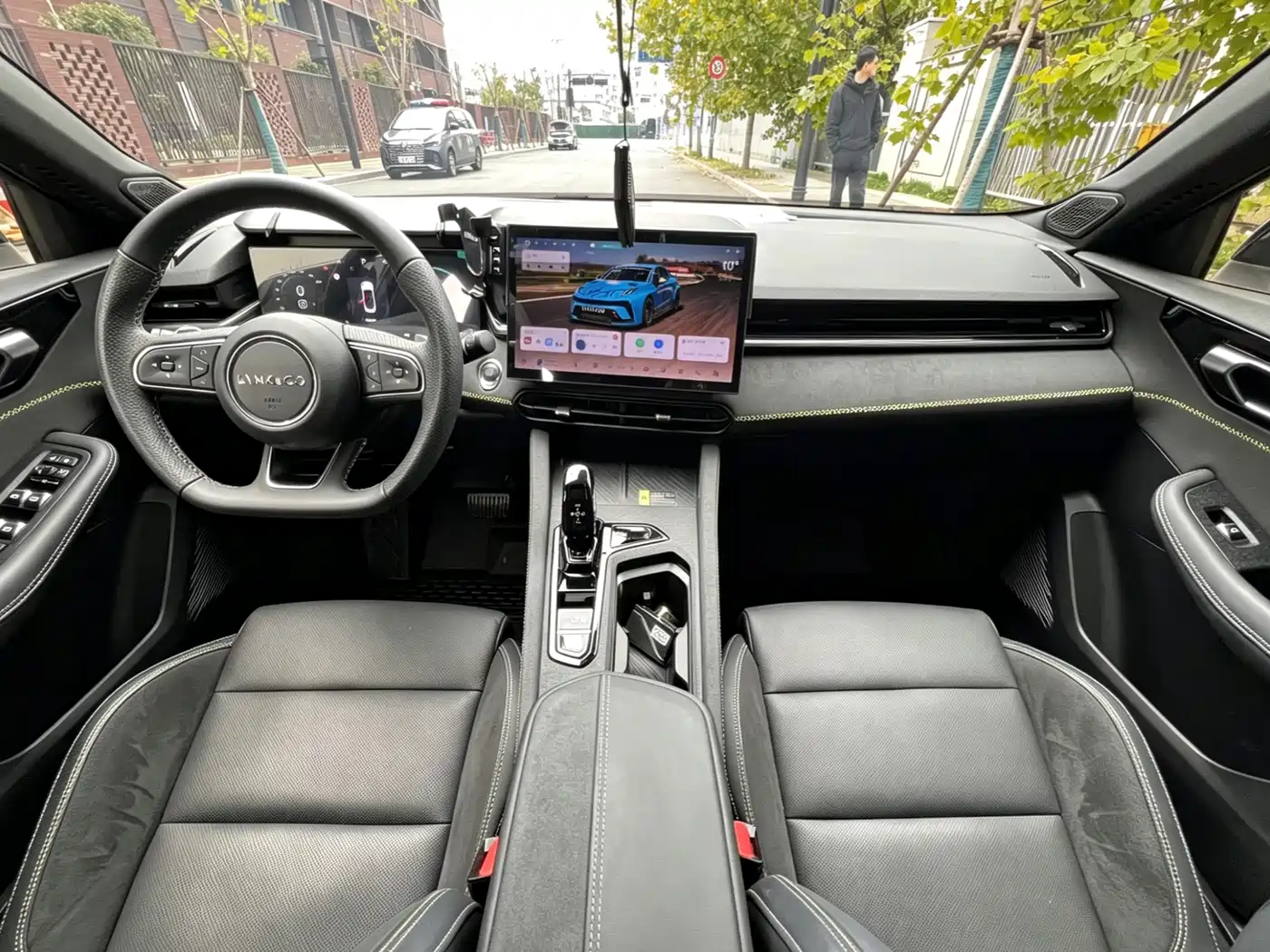 Lynk & Co 03 2023 1.5TD DCT Power Pro фото 7