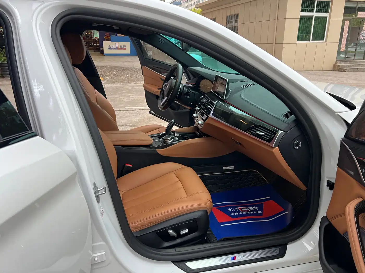 BMW 5 Series 2020 530Li Leading M Sport Package фото 28