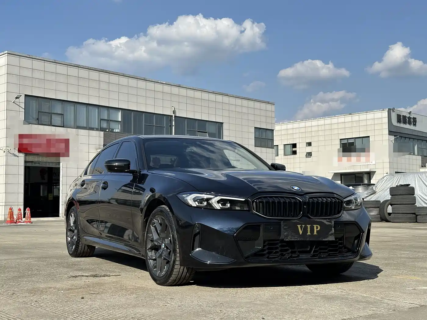 BMW 3 Series 2025 330Li M Sport Night Edition фото 3