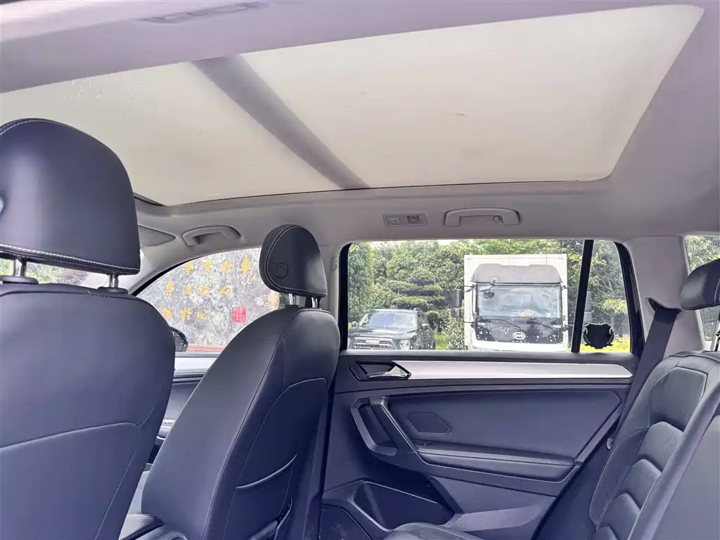 Volkswagen Tiguan L 2019 330TSI Auto 2WD Smart Luxury Edition China V фото 8