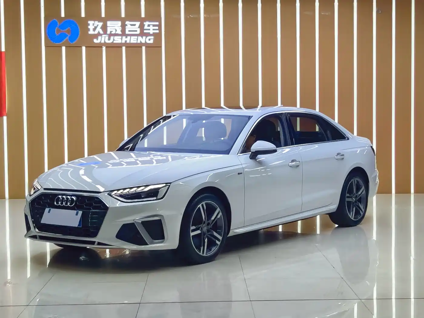 Audi A4L 2020 40 TFSI Luxury Dynamic