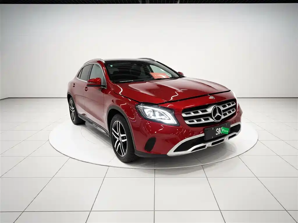 Mercedes-Benz GLA 2017 GLA 200 Fashion фото 4