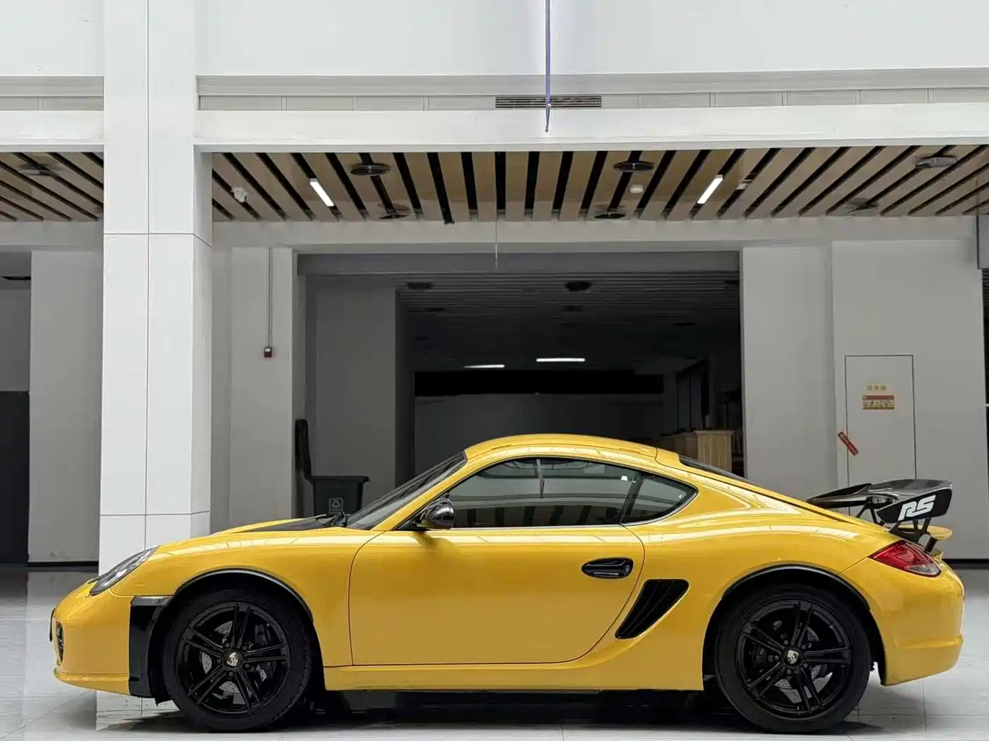 Porsche Cayman 2011 2009 Cayman 2.9L