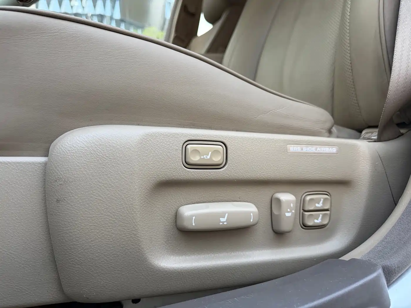 Lexus LS фото 12