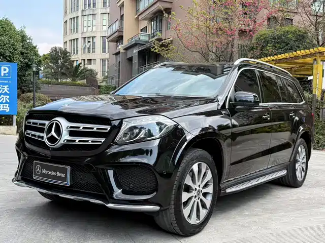 MERCEDES-BENZ GLS