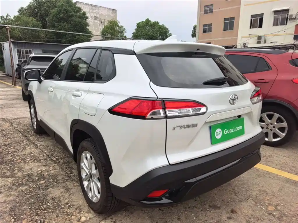 Toyota Frontlander 2024 2.0L CVT Leading Edition фото 5