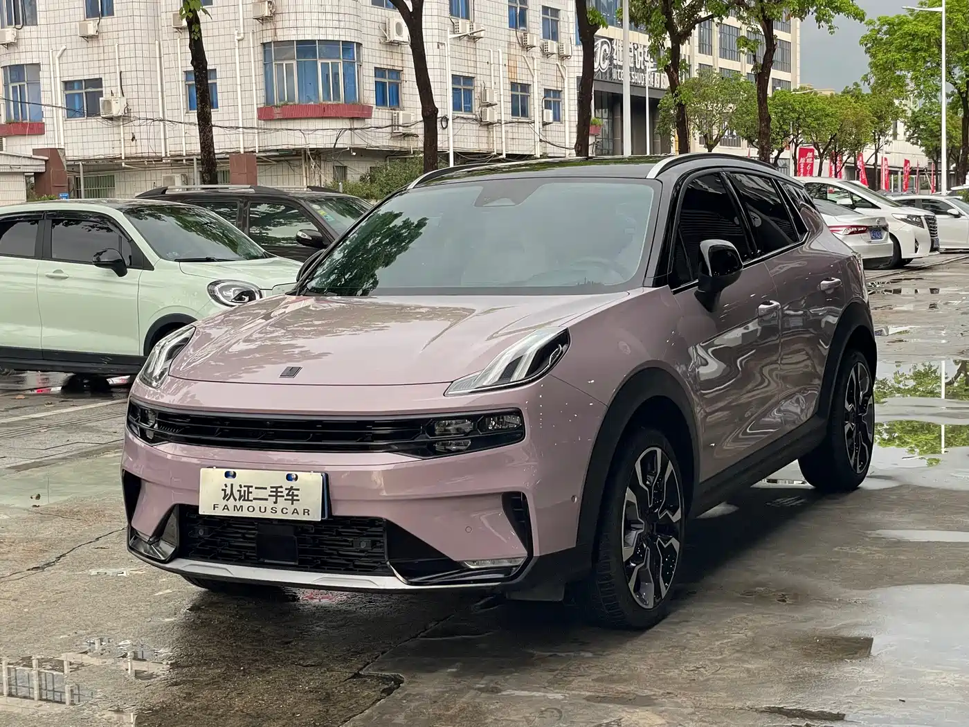 Lynk & Co 06