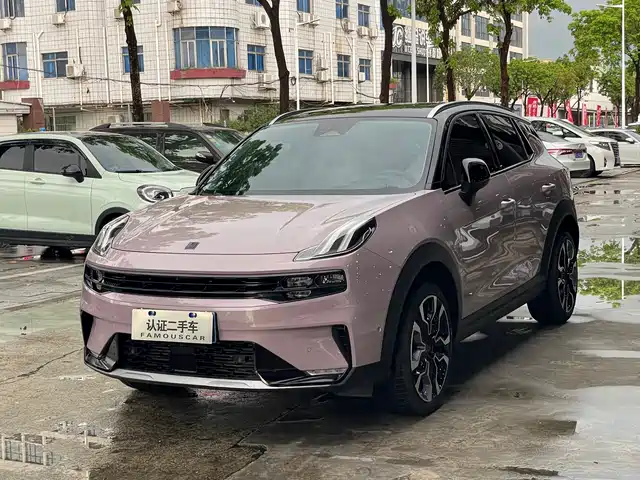 Lynk & Co 06 2022