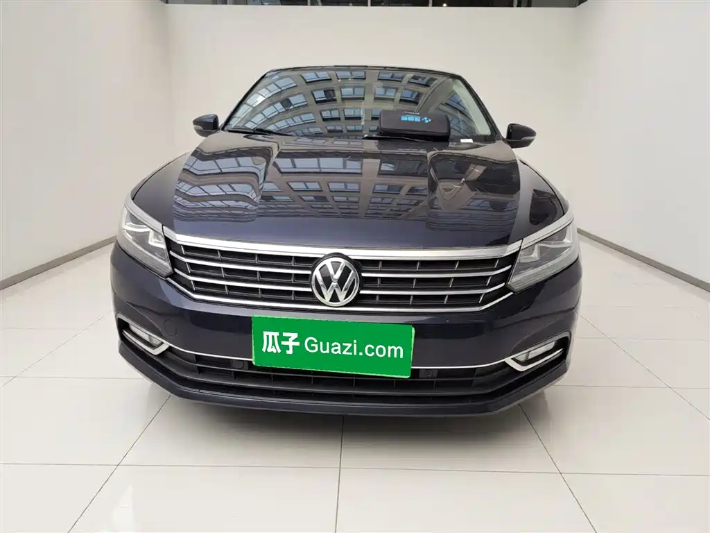 Volkswagen Passat 2017 330TSI DSG Prestige фото 24