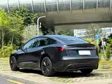 Photo 4 - Tesla Model 3