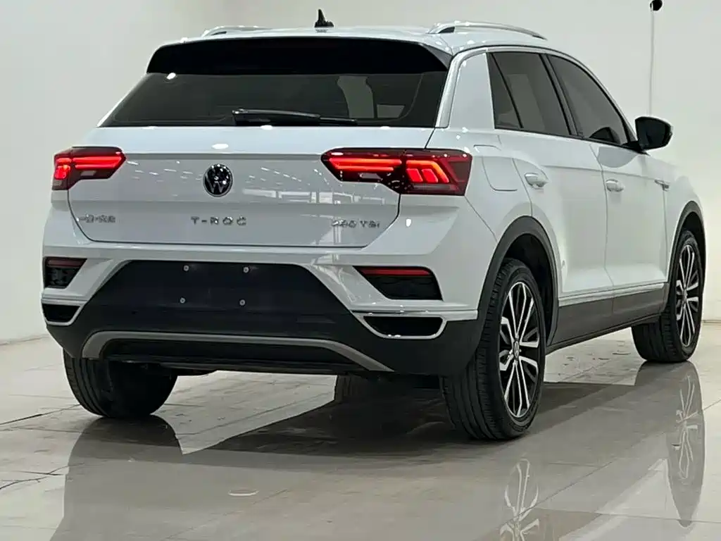 Photo 7 - Volkswagen T-ROC