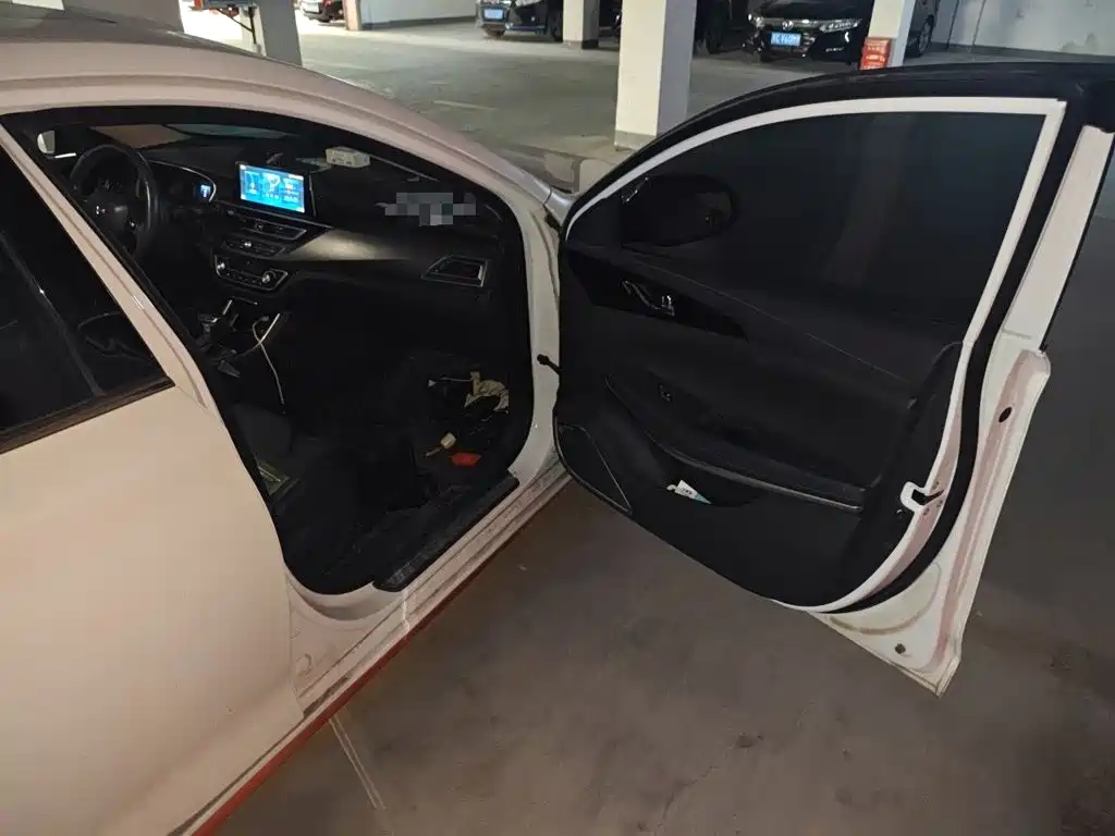 Changan Ruicheng CC 2021 2021 Blue Whale Edition 1.5T DCT Luxury