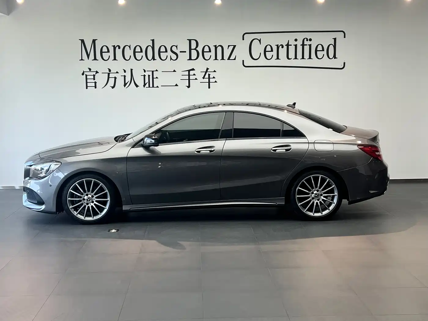 Mercedes-Benz CLA (Import) 2018 CLA 220 4MATIC фото 2