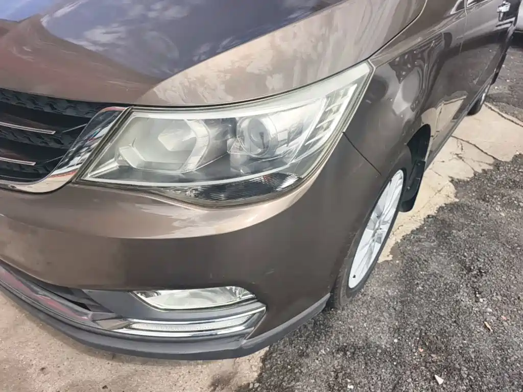 Photo 24 - Baojun 730