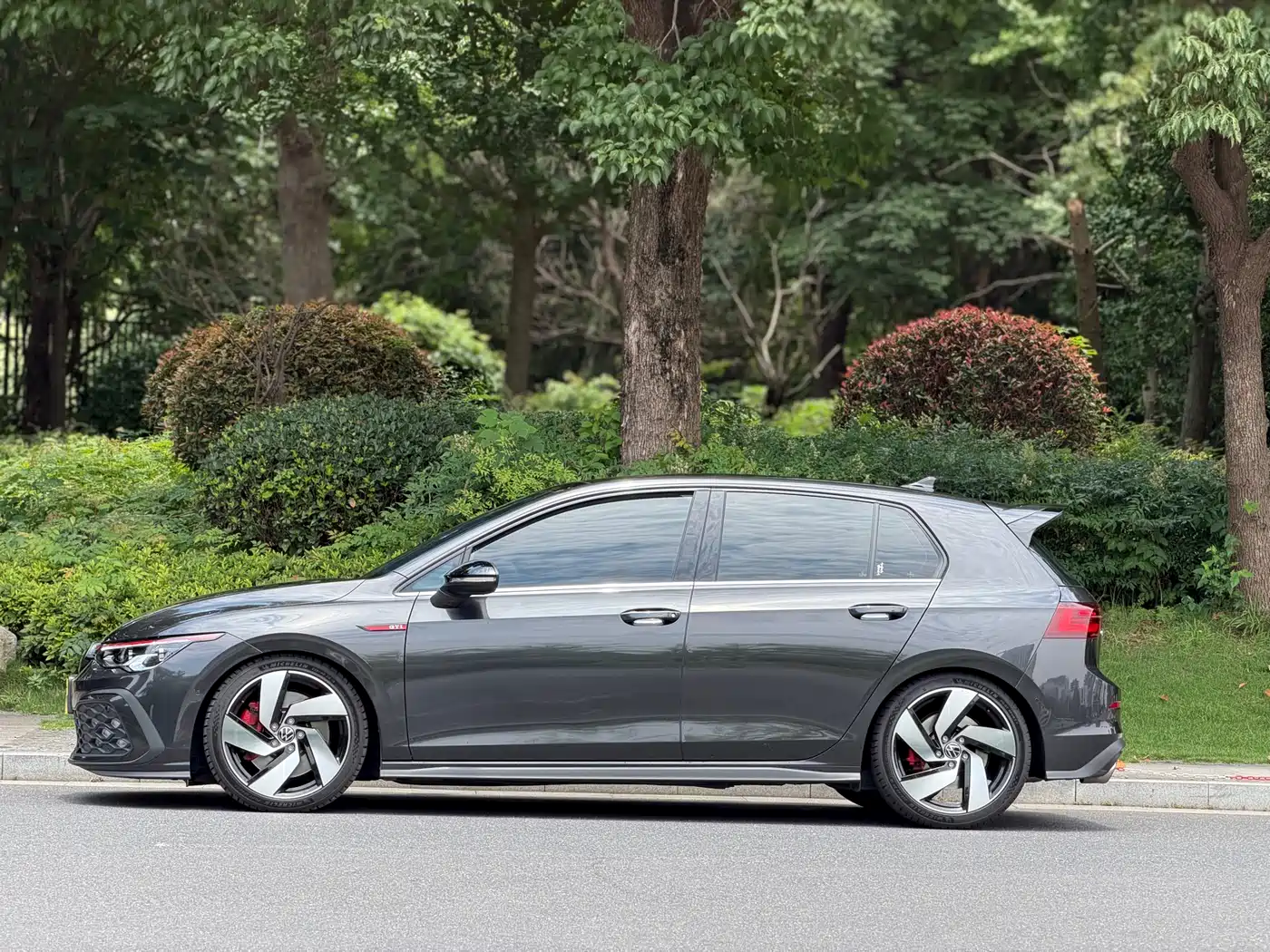 Volkswagen Golf GTI 2023 380TSI DSG GTI фото 3